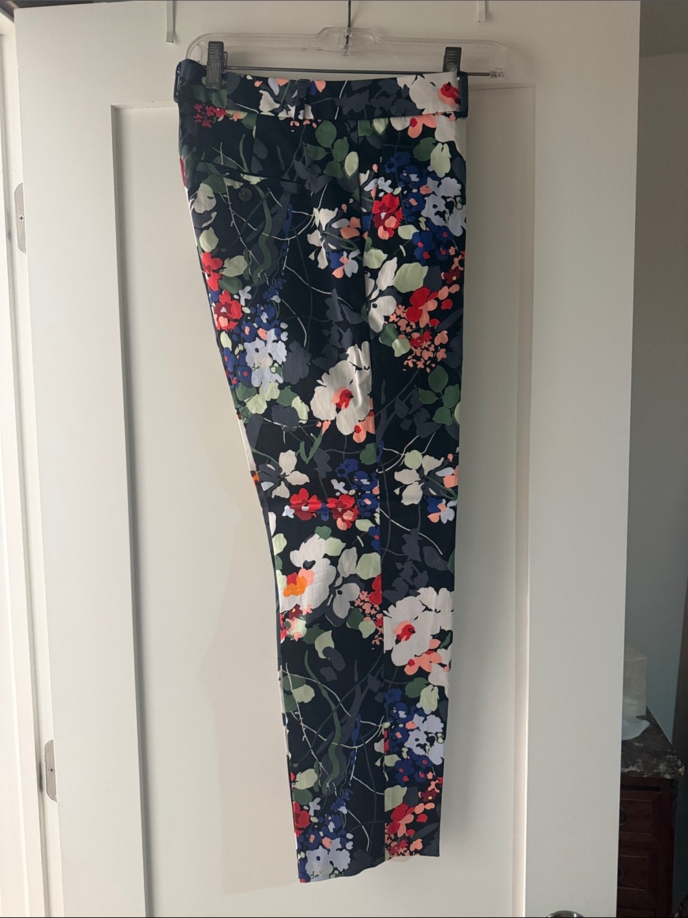 Banana Republic Navy Floral Cropped Pants